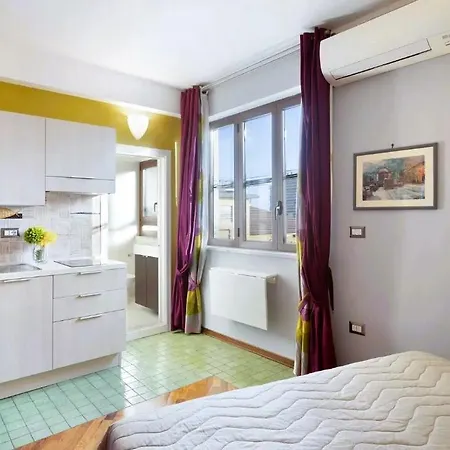 Central Apartment サレルノ